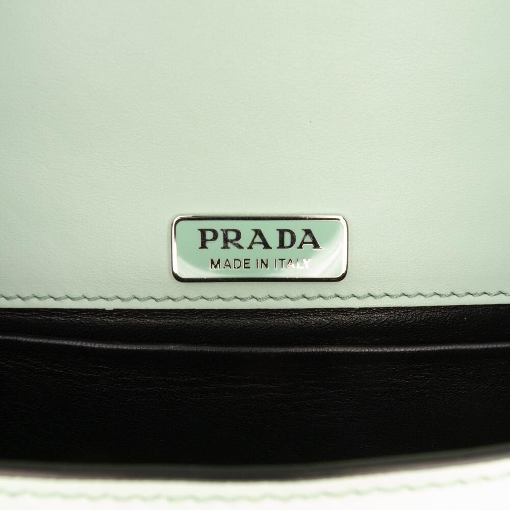 Prada Cahier