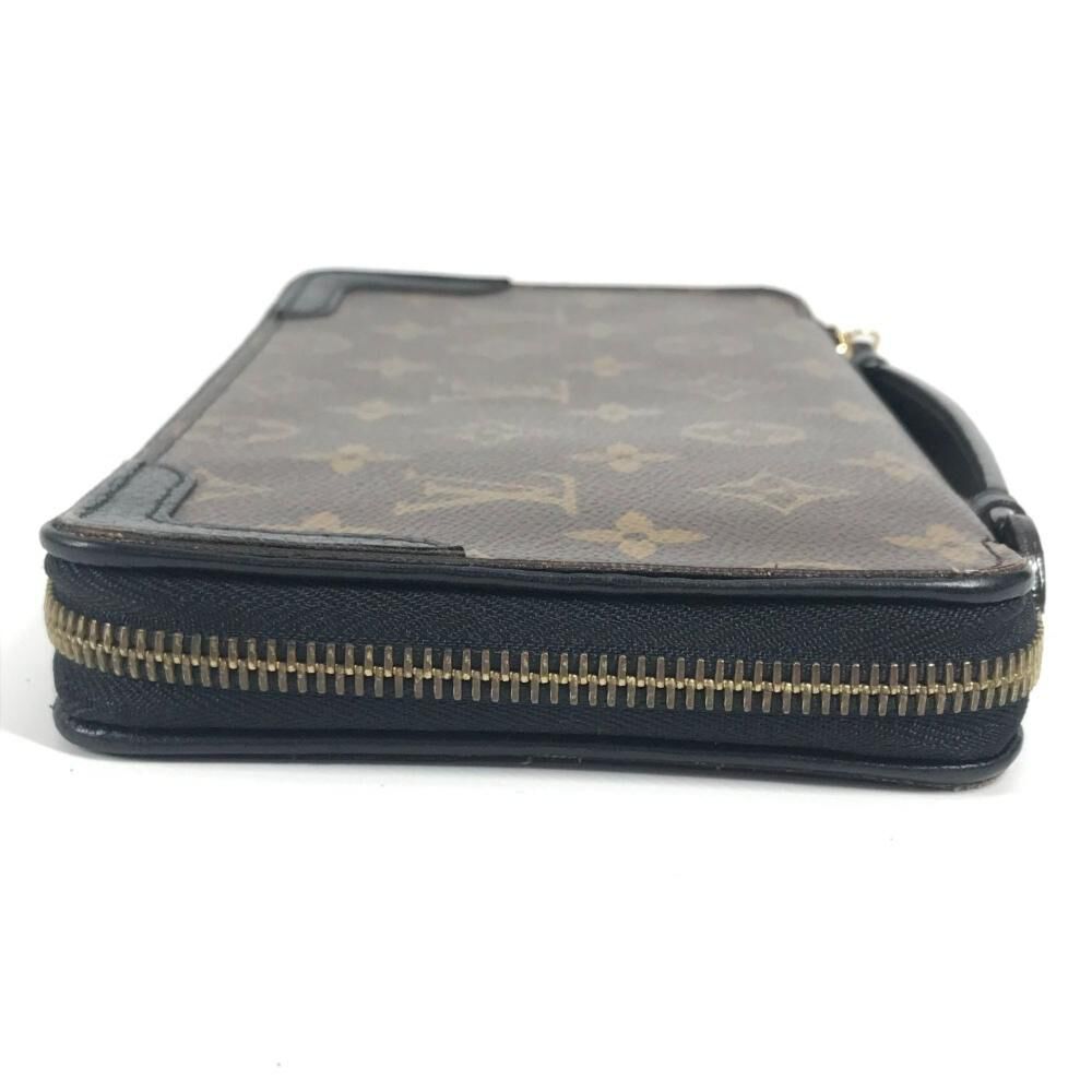 Louis Vuitton Pouch