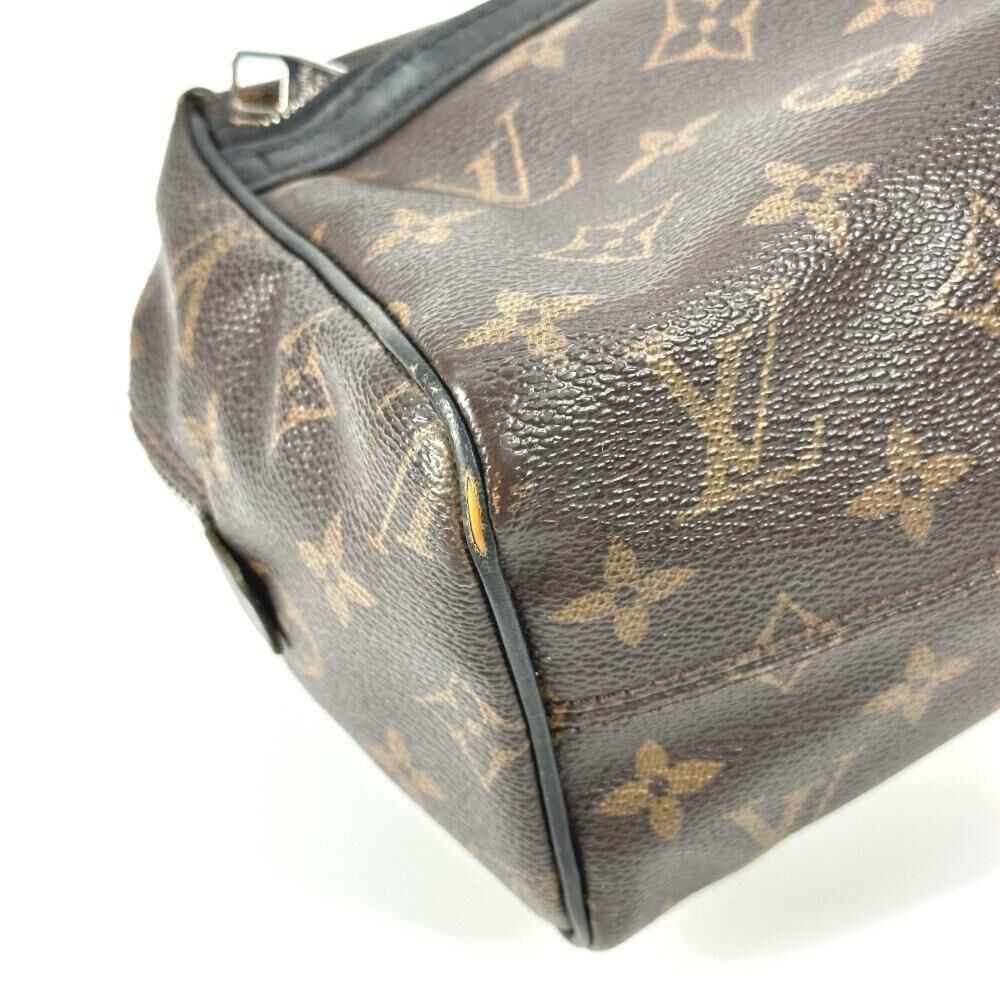 Louis Vuitton Clutch