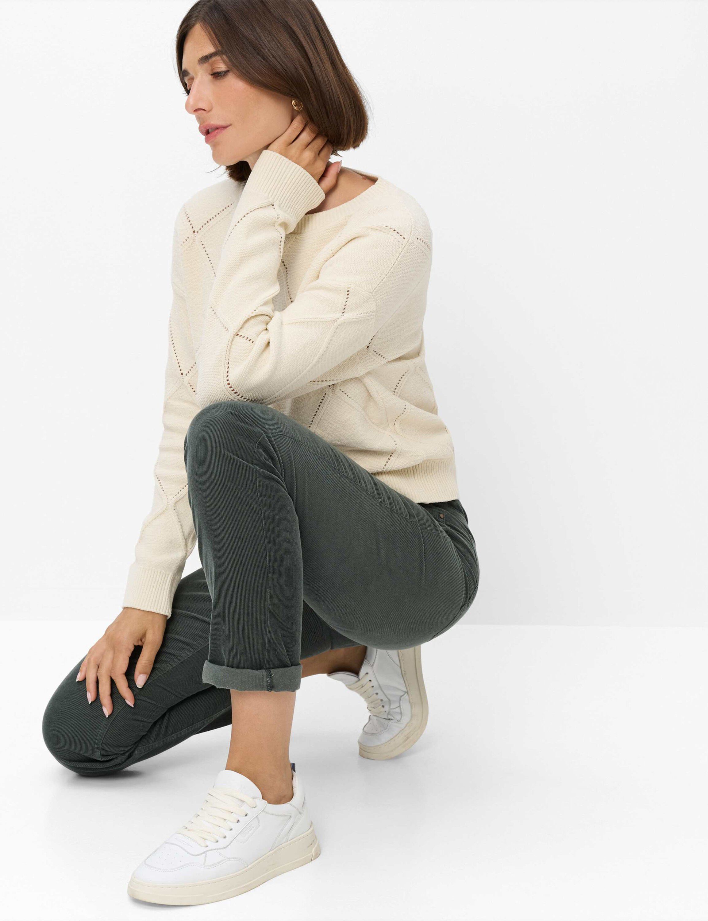 STYLE. CAROLA