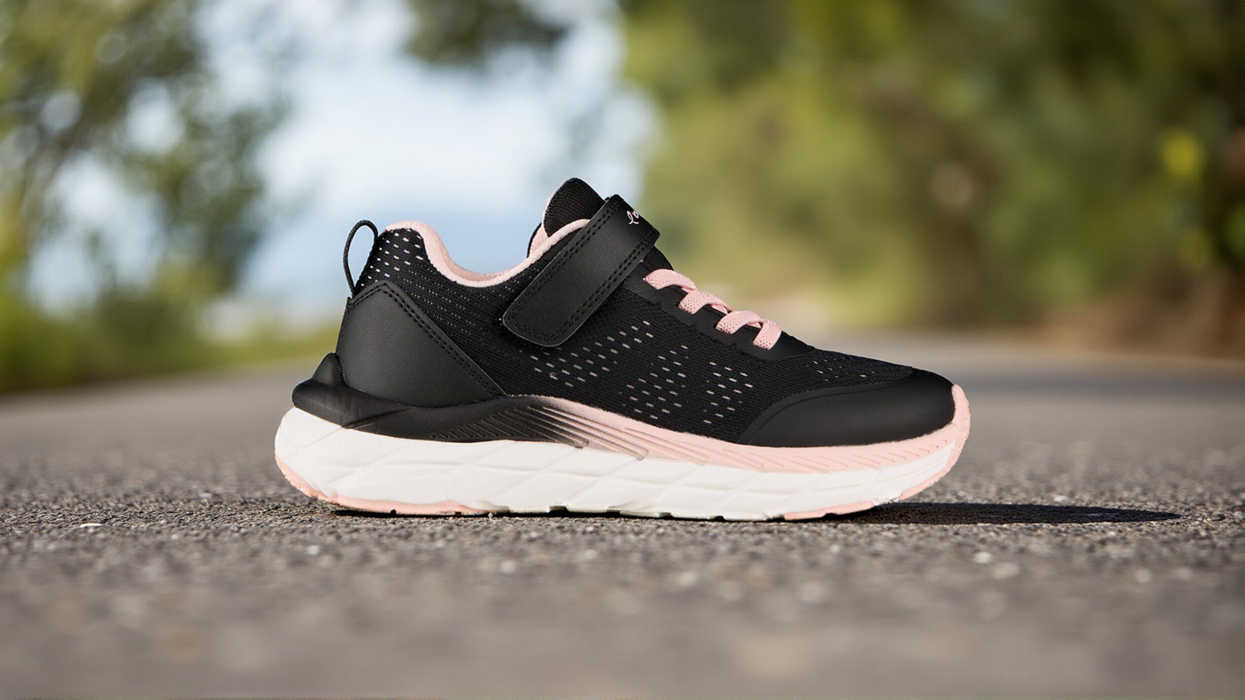 Fusion Sneakers