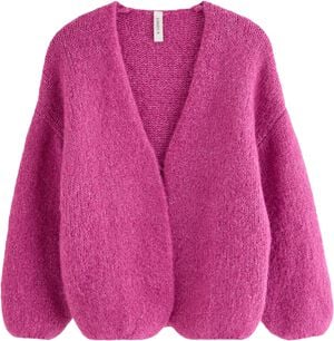 Soft and cosy knitted cardigan with