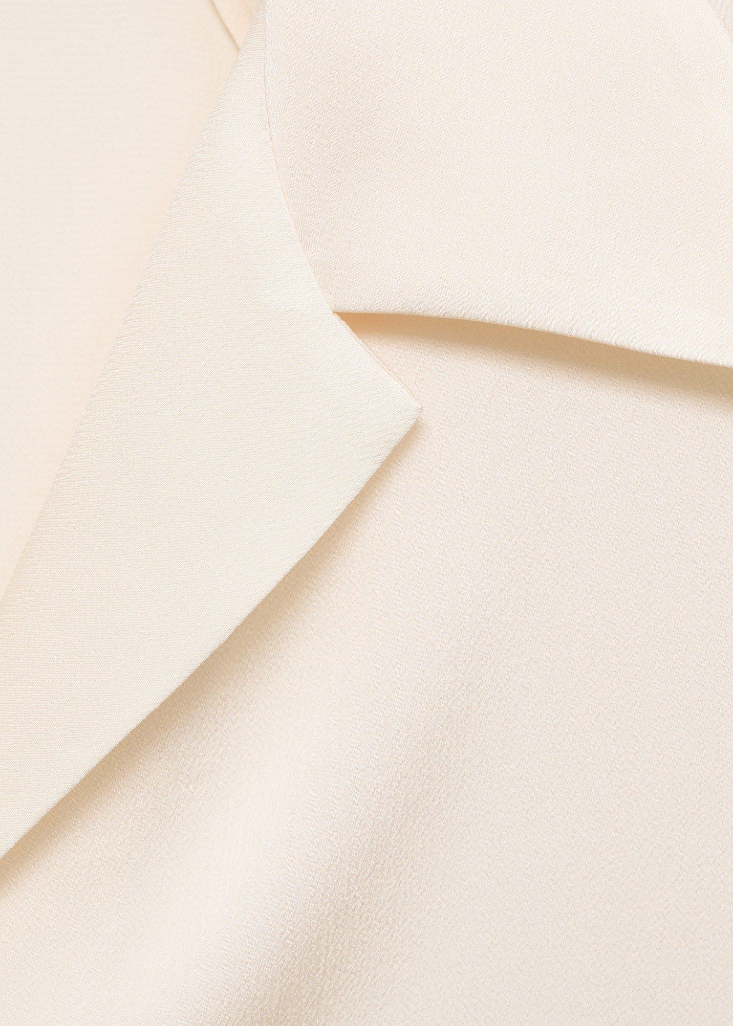 Short-sleeved satin shirt