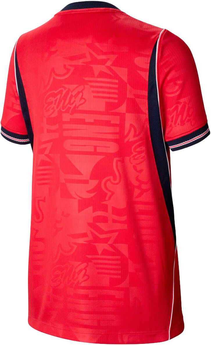 England 26/27 B&oslash;rn Udebanetr&oslash;je