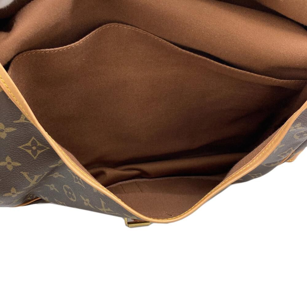 Louis Vuitton Saumur