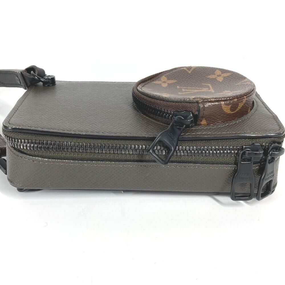 Louis Vuitton Shoulder Bags