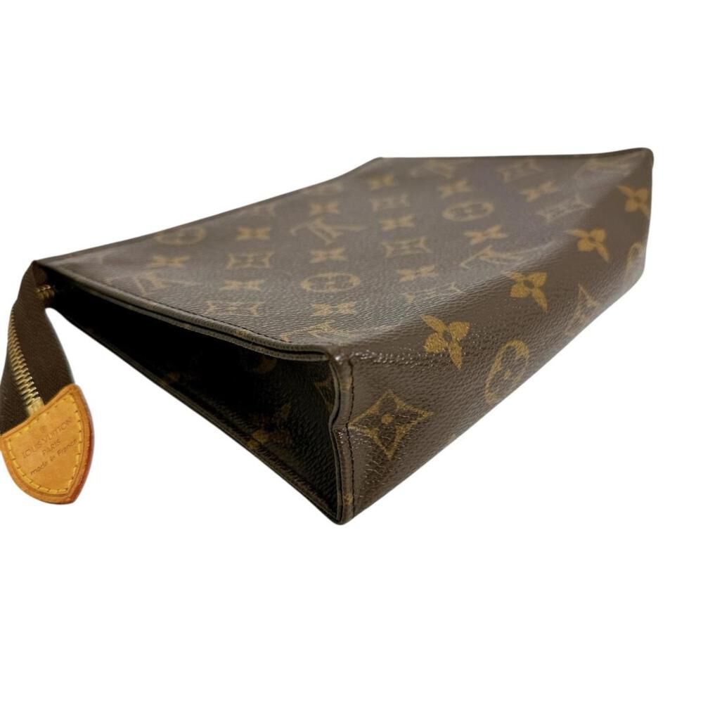 Louis Vuitton Poche Toilette