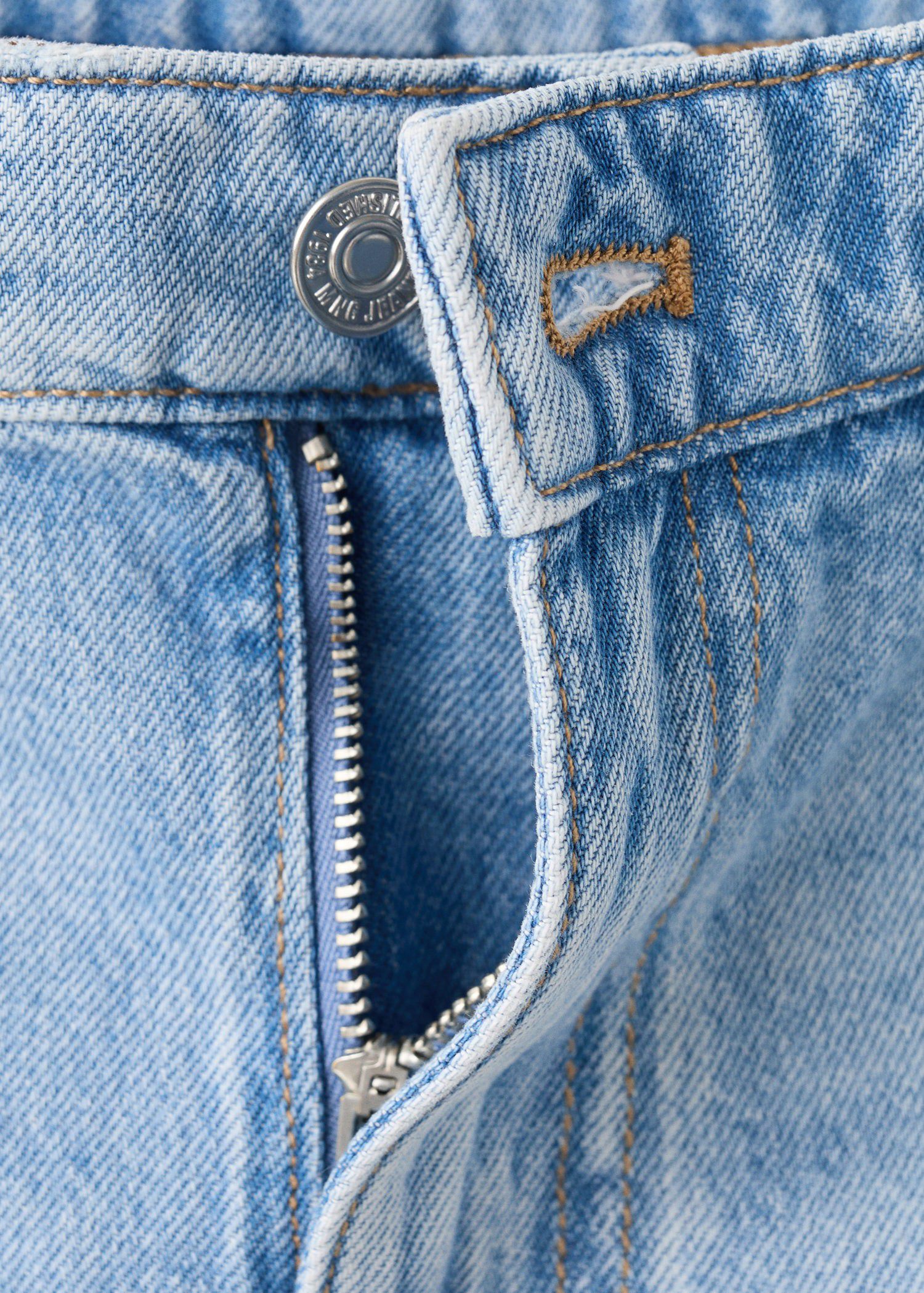 Straight low-rise denim Bermuda sho