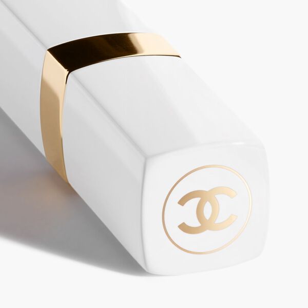 A Hydrating Tinted Lip Balm That Offers Buildable Colour For Better-Lo