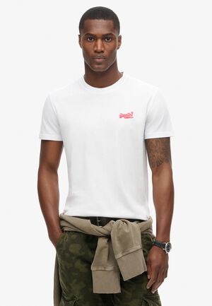 ESSENTIAL LOGO EMB TEE