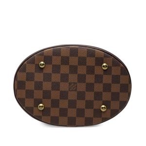 Louis Vuitton Marais