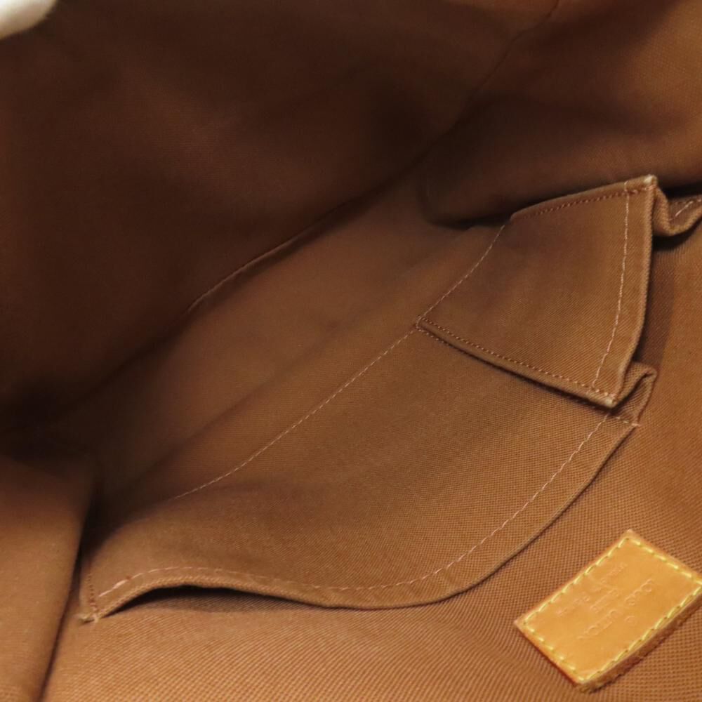 Louis Vuitton Messenger