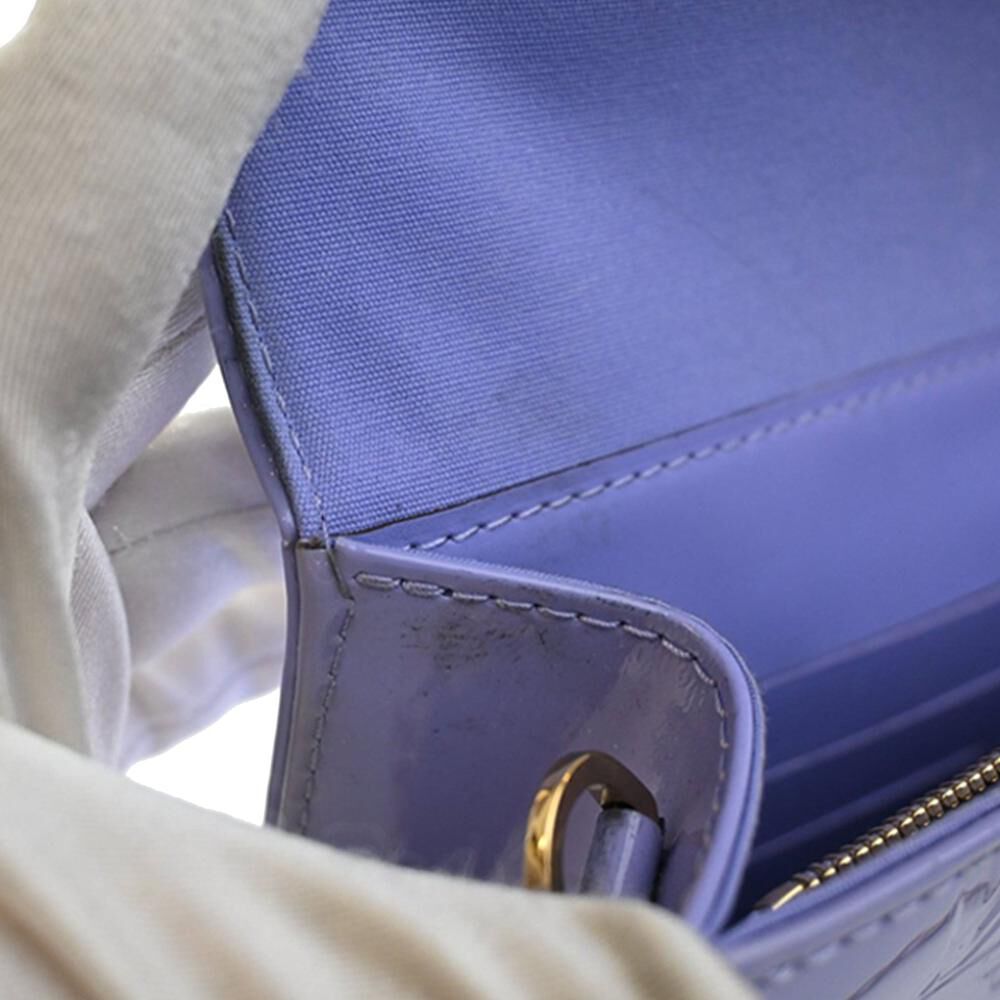 Louis Vuitton Shoulder Bags