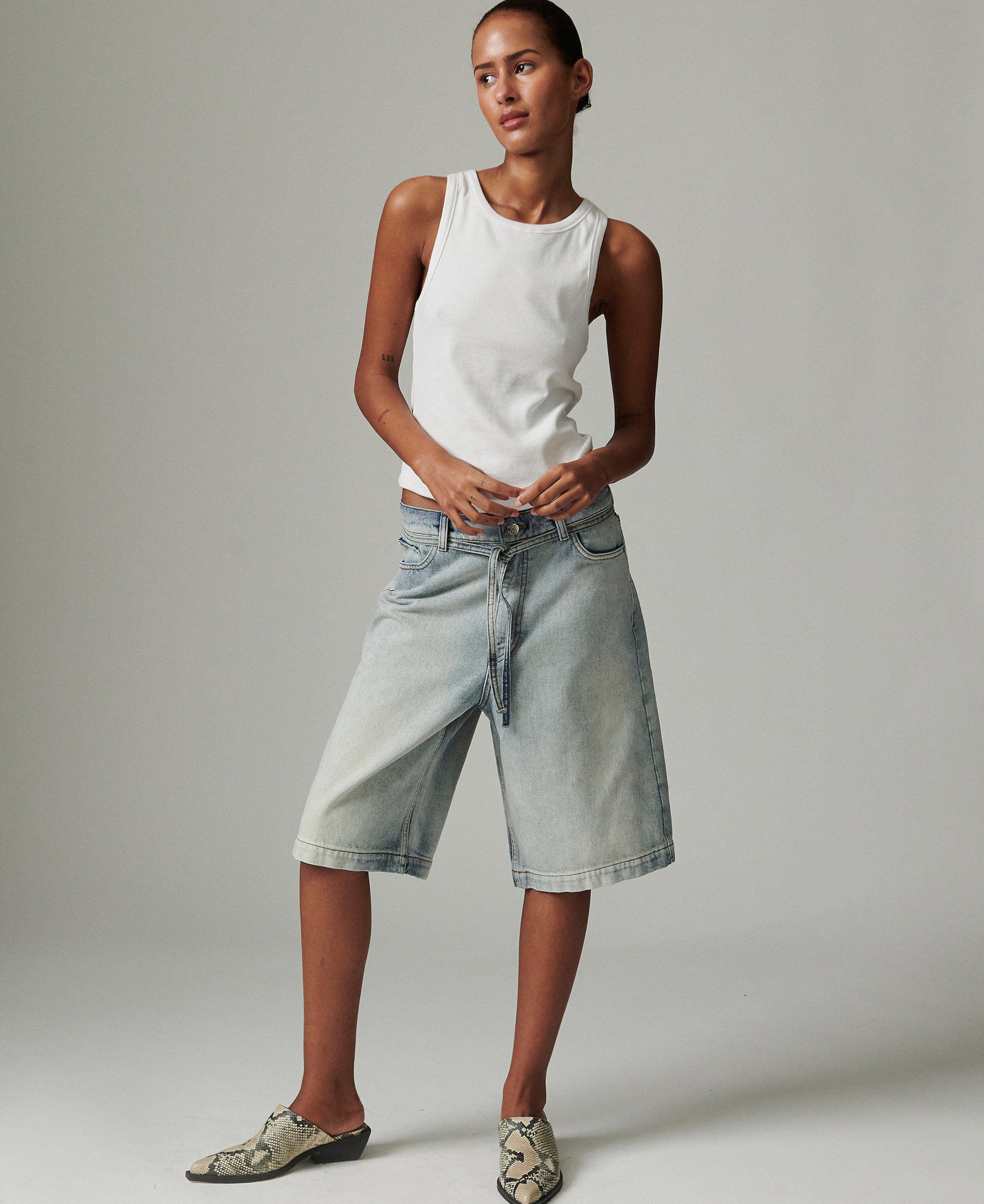 Elijah Shorts - Light Blue Washed