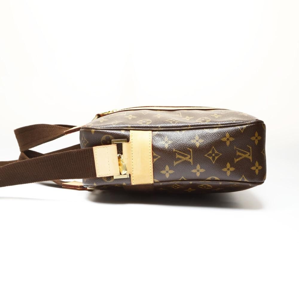 Louis Vuitton Bosphore