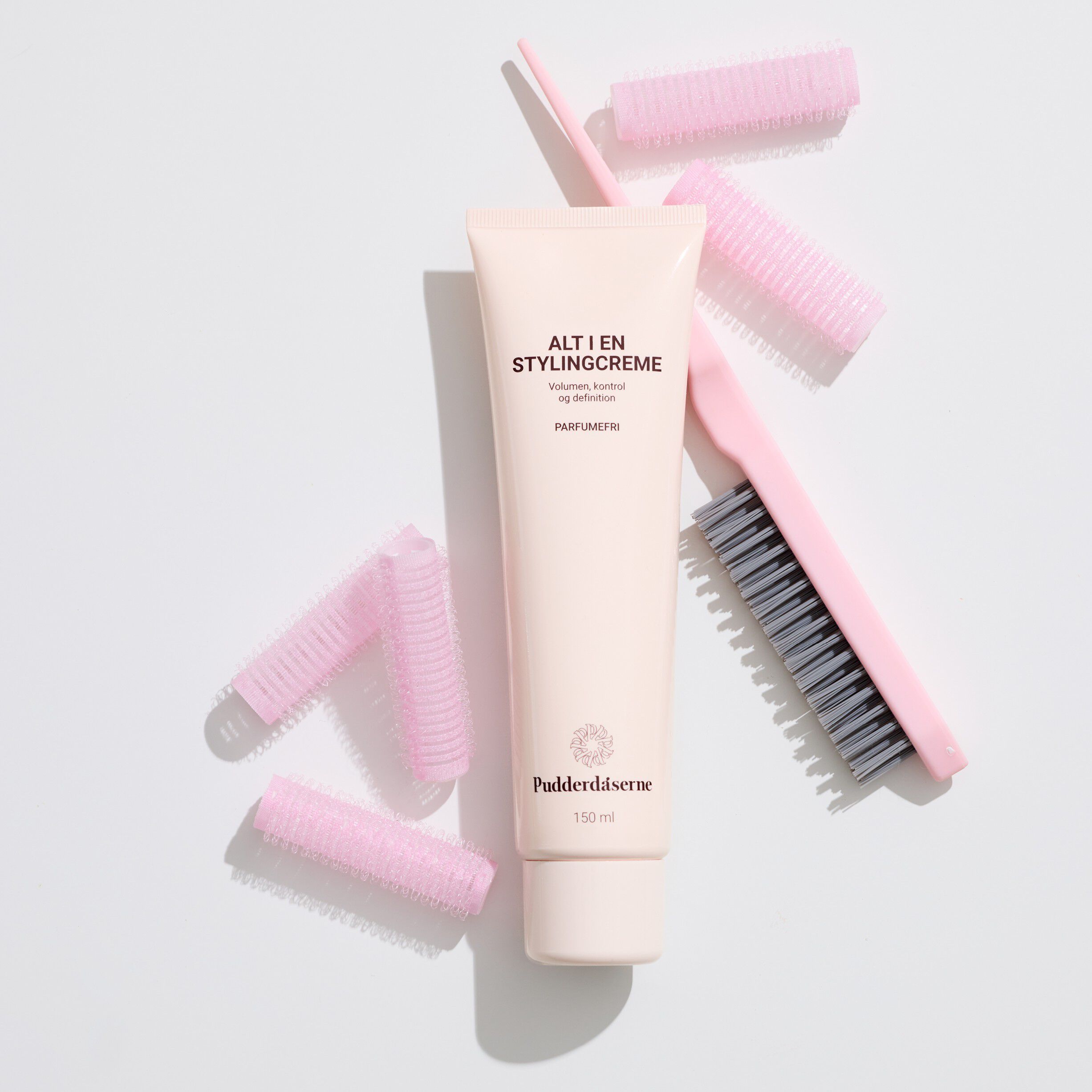 Pudderd&aring;serne Alt i en stylingcreme