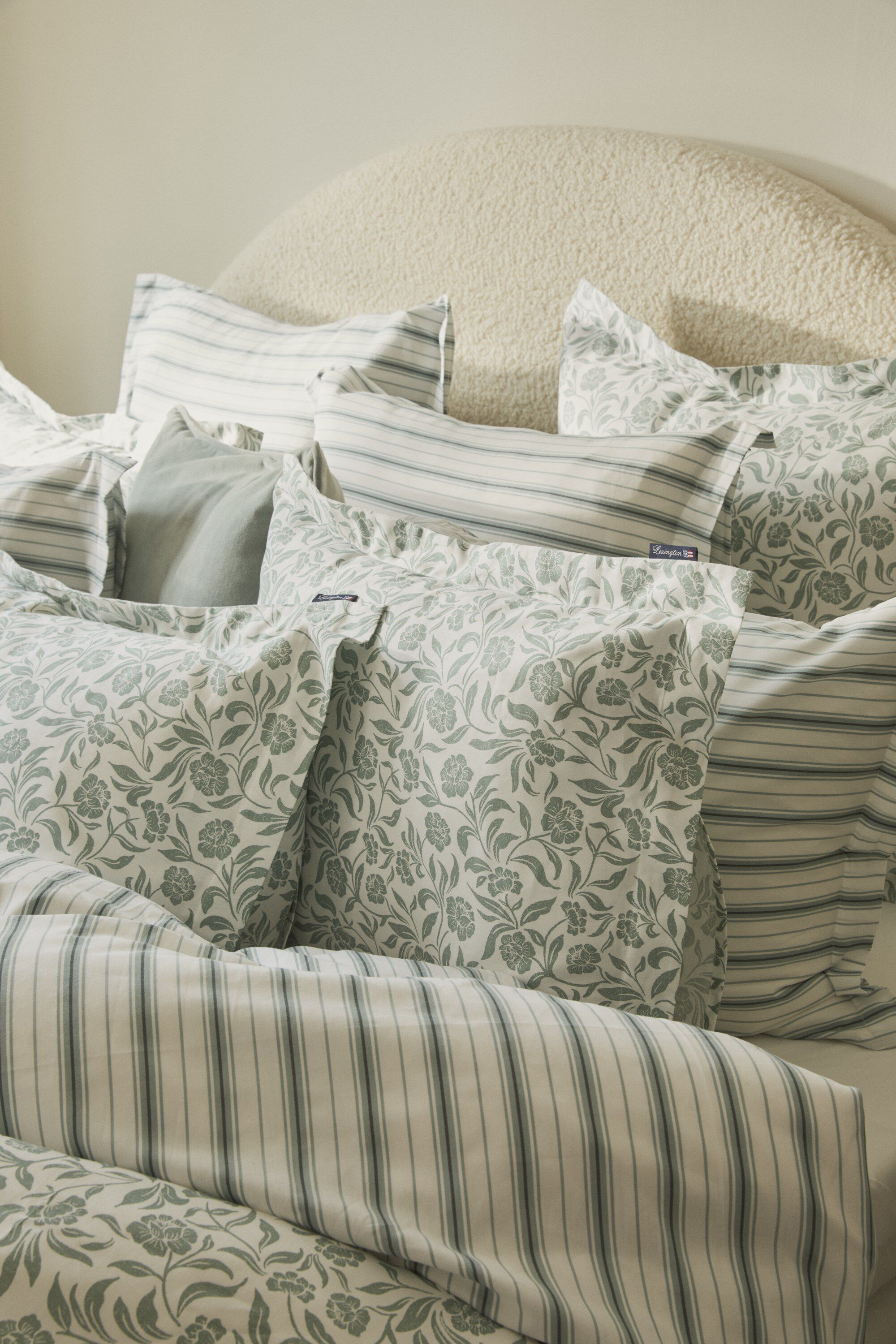 White/Eucalyptus Striped Cotton Poplin Bed Set