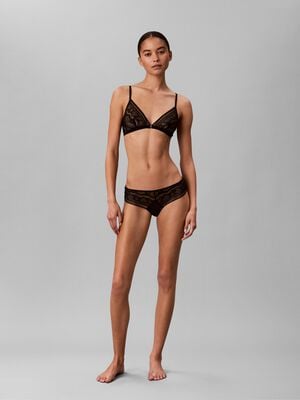 UNLINED TRIANGLE