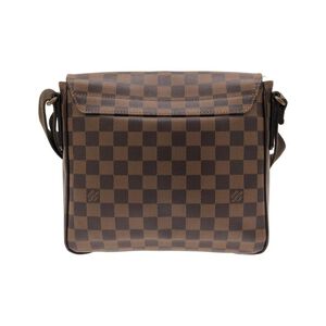 Louis Vuitton District