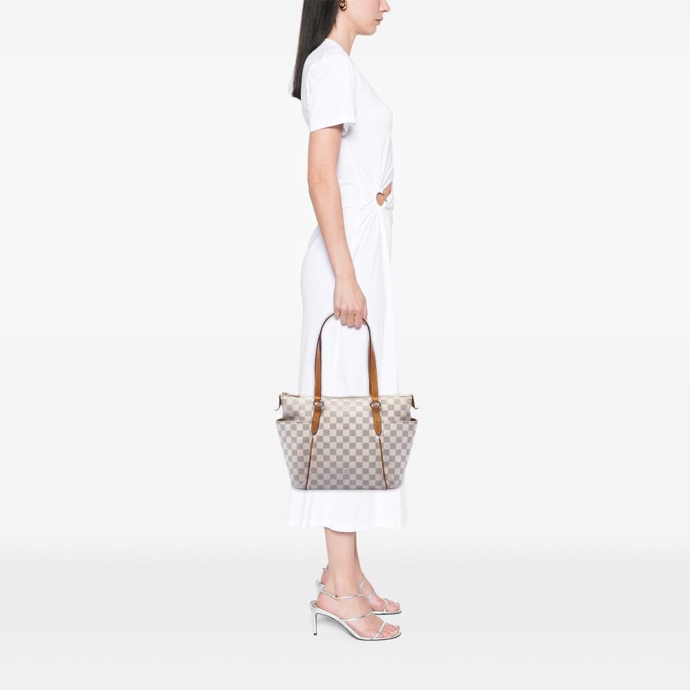 Louis Vuitton Totally