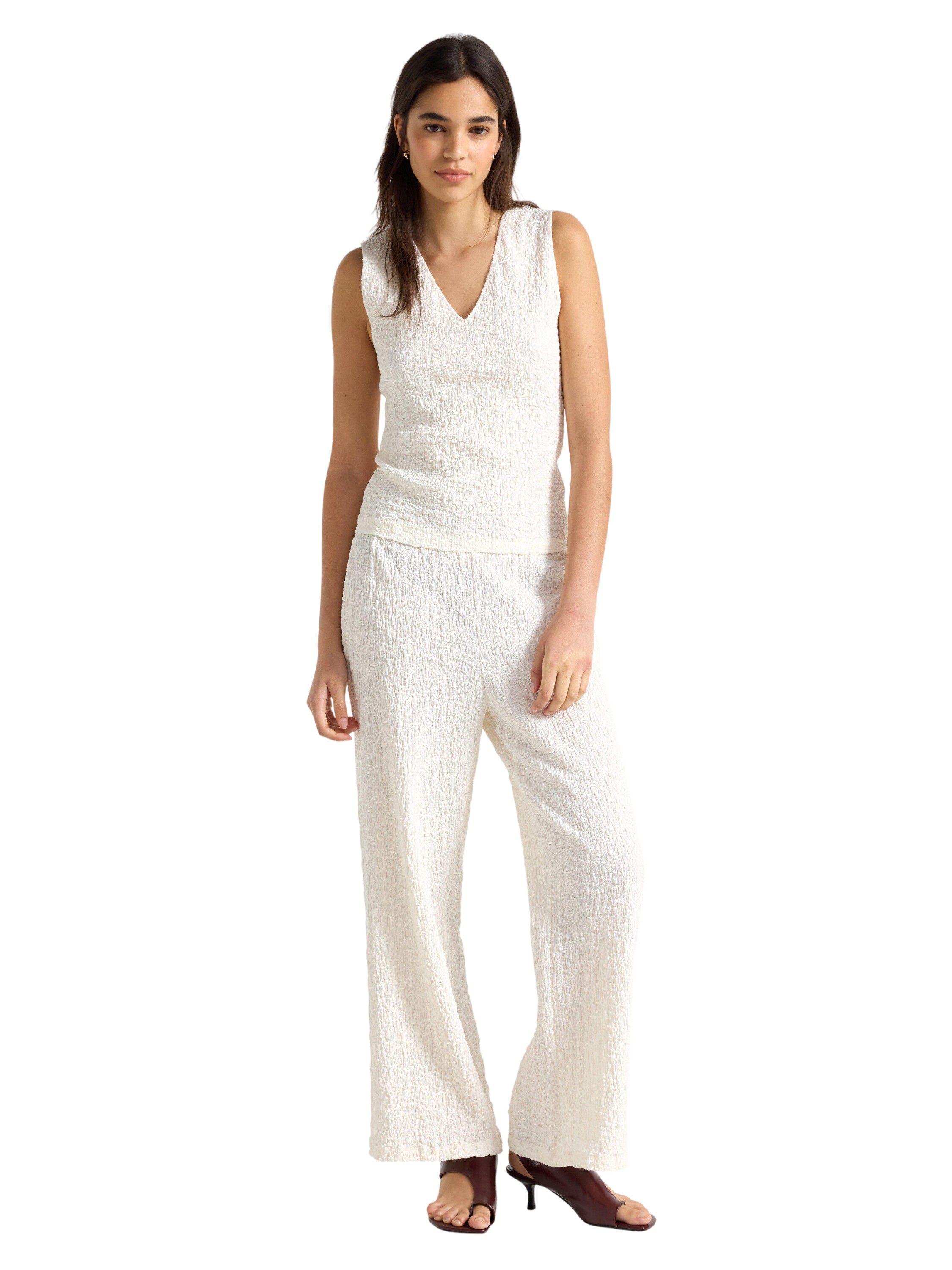 Structured sleeveless top in jersey