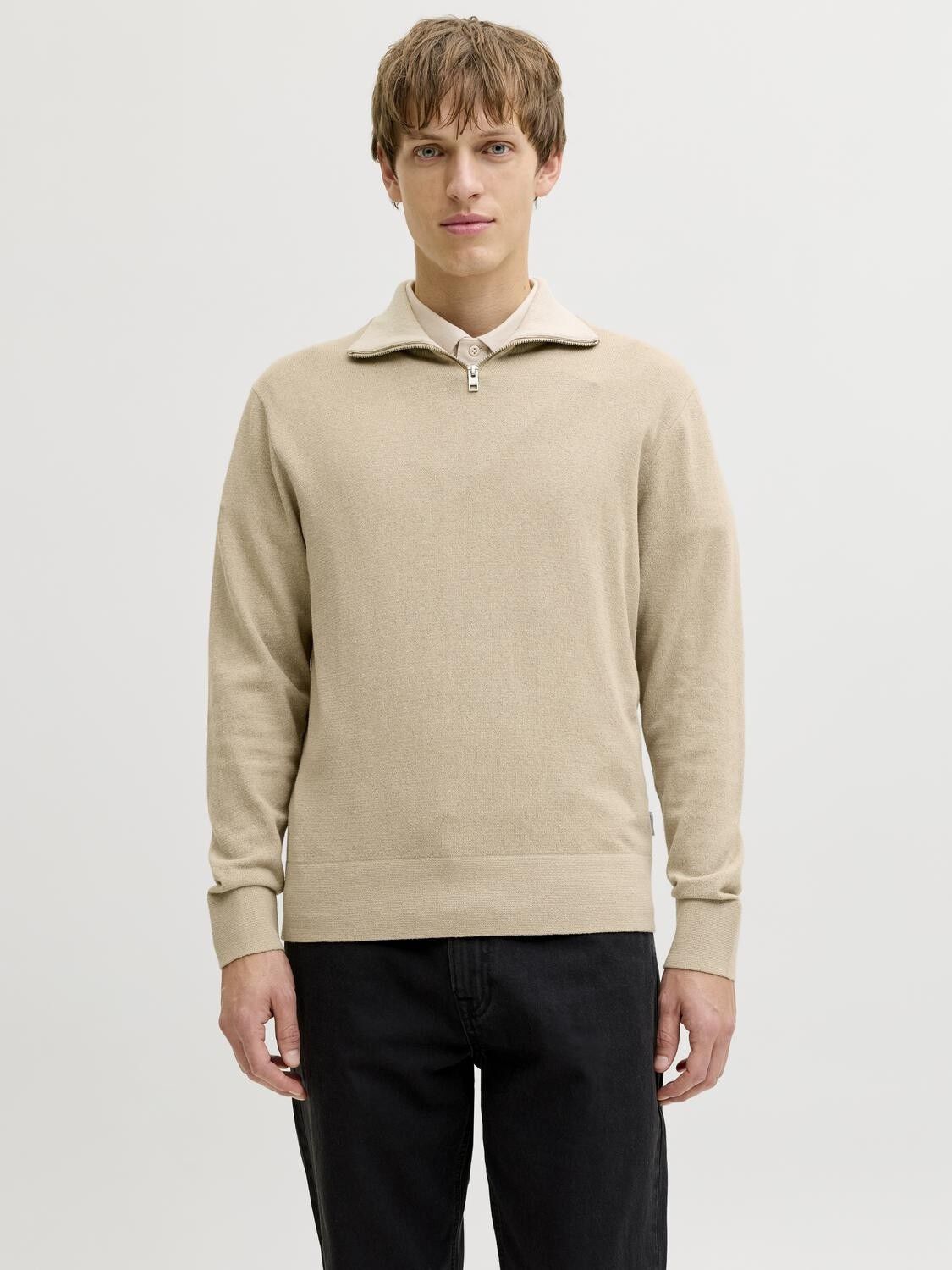 JREBBEATON KNIT HALF ZIP