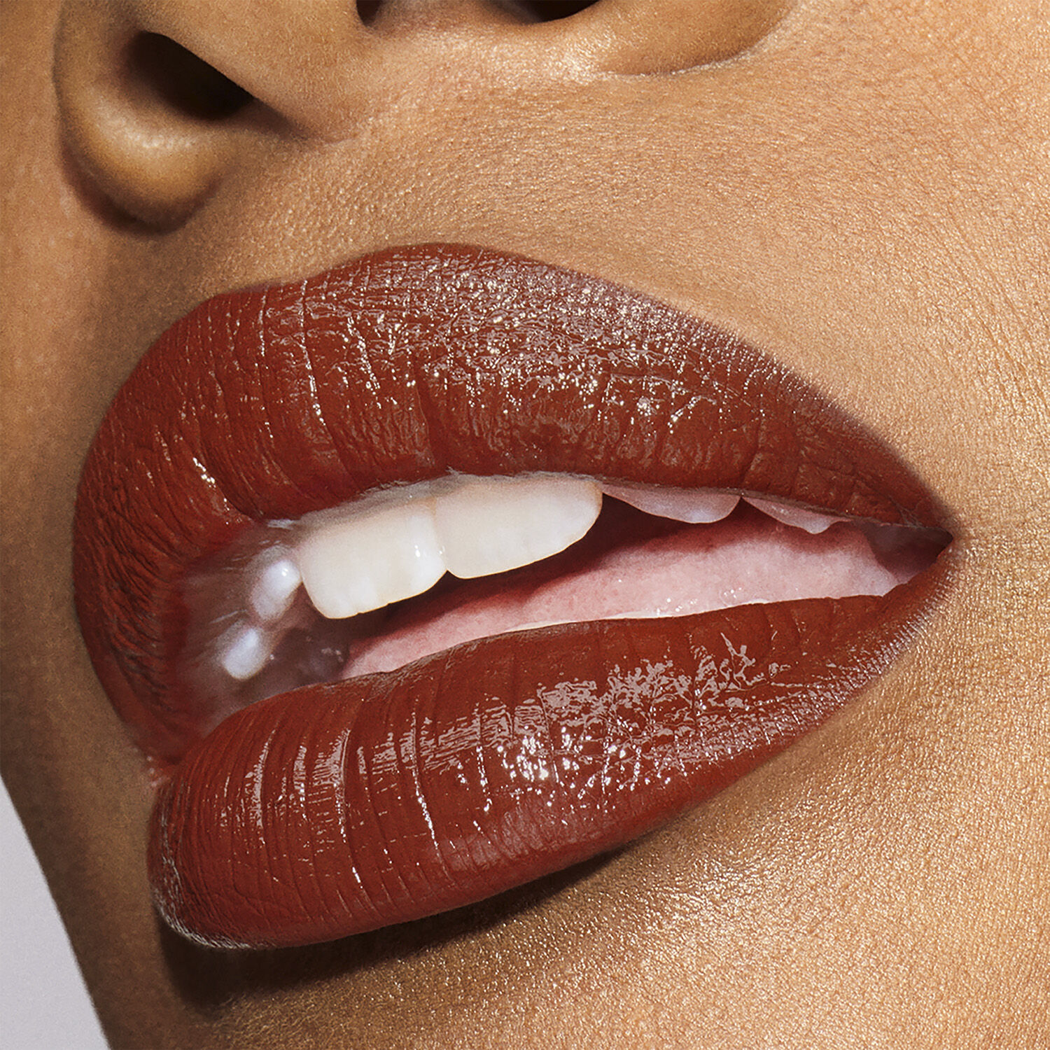 Pure Color Explicit Slick Shine Lipstick