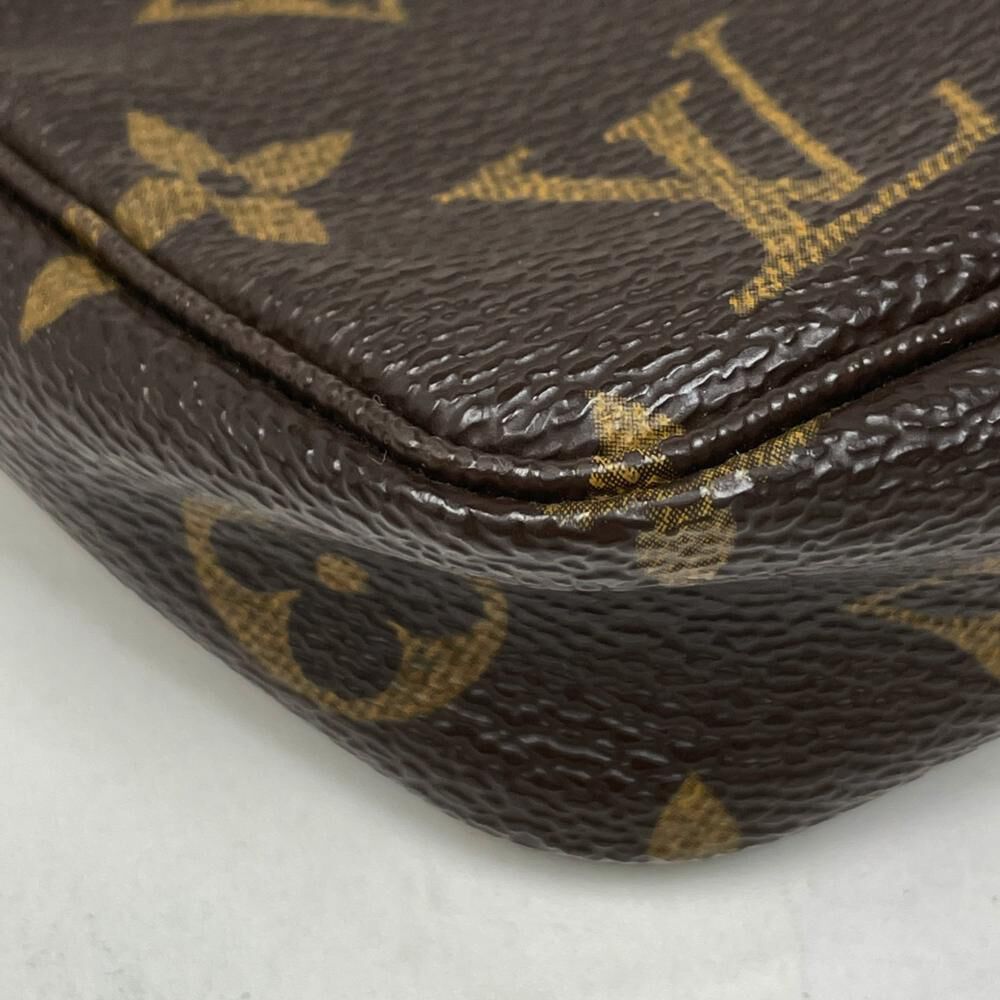 Louis Vuitton Pochette Accessoires