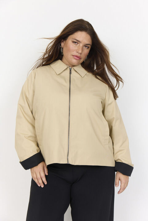 Curvy WA-CHANEEL 4 Jakke Camel