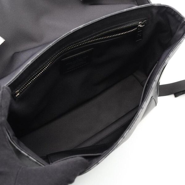 Louis Vuitton Messenger