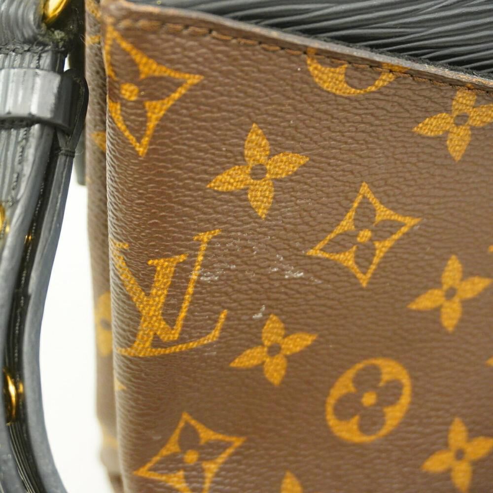 Louis Vuitton Saint Michel