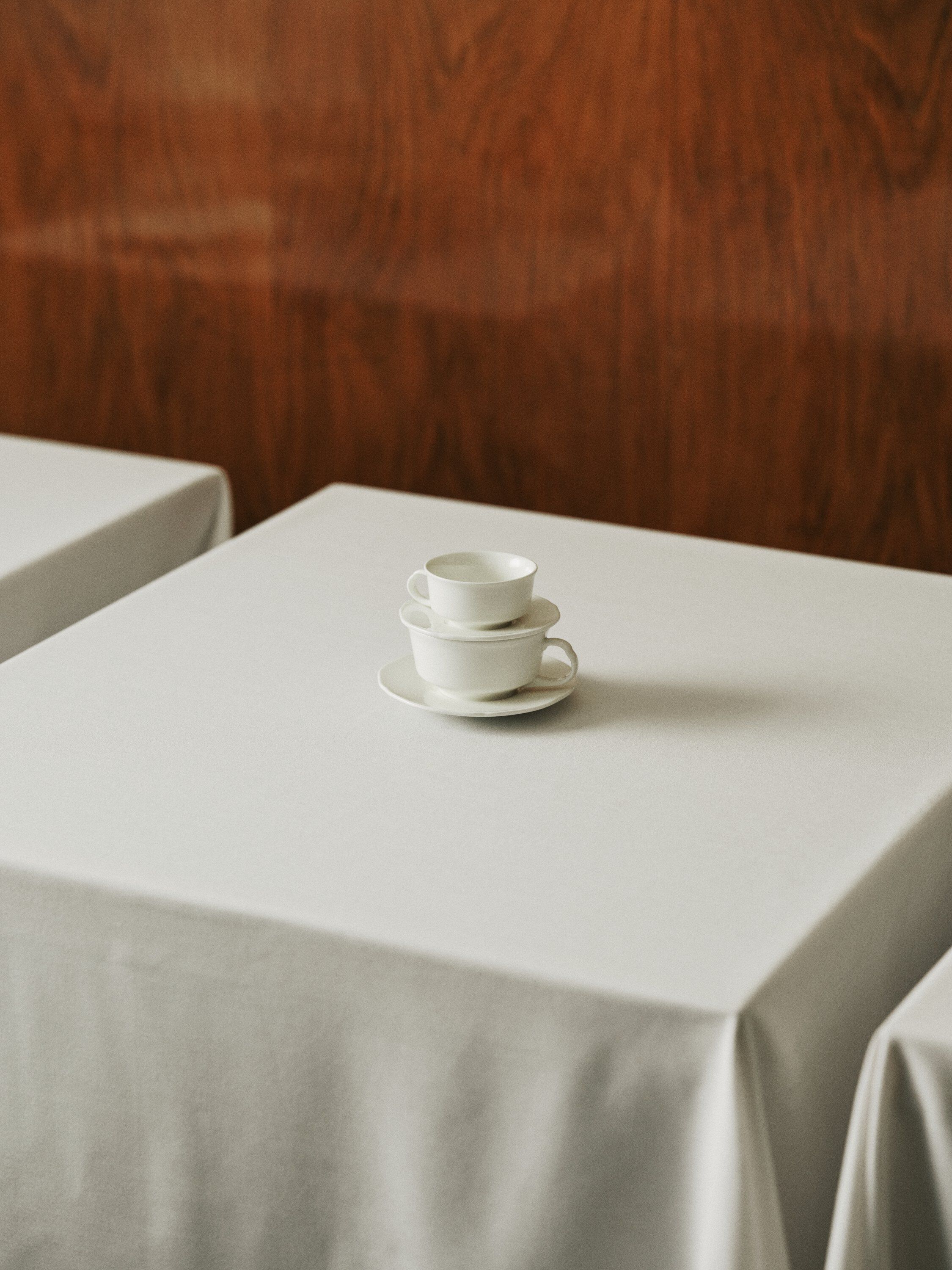 COFFEE CUP WHITE SILHOUETTE