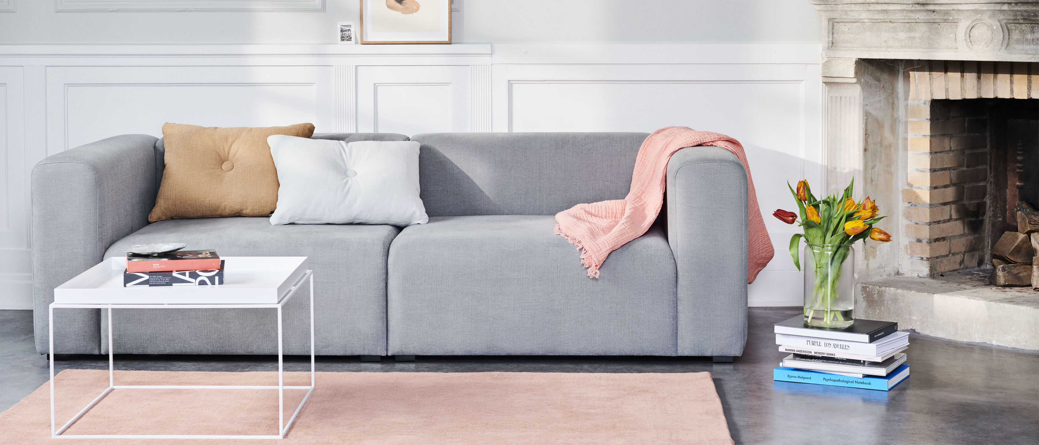 Tray Table-Coffee L60 x W60 x H39-W