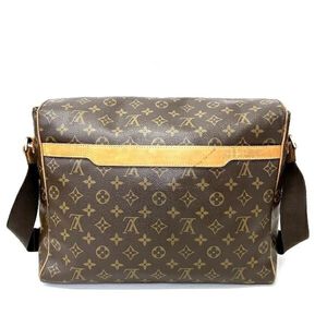Louis Vuitton Shoulder Bags
