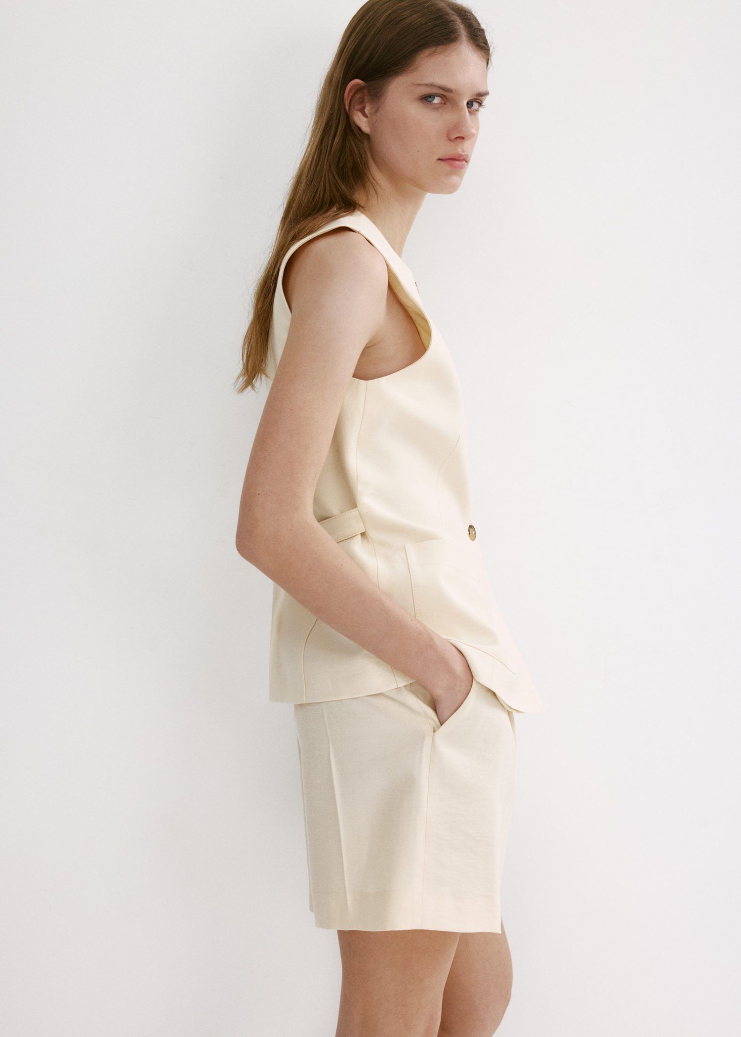 Waistcoat with buttons and pockets