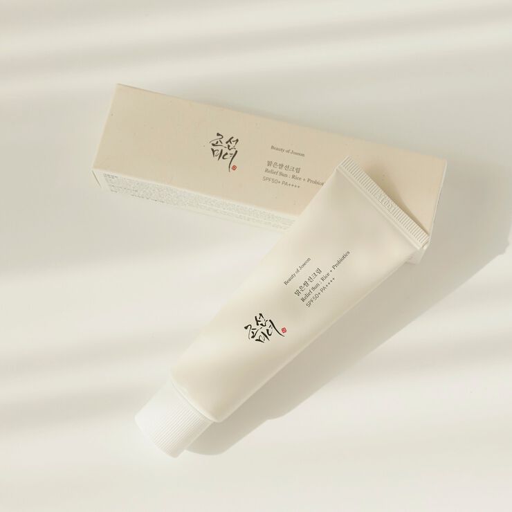 Relief Sun: Rice + Probiotics SPF50+