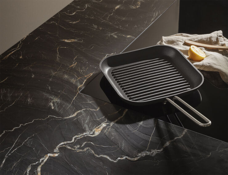 Professional Grillstegepande 28x28 cm keramisk Slip-Let® bel