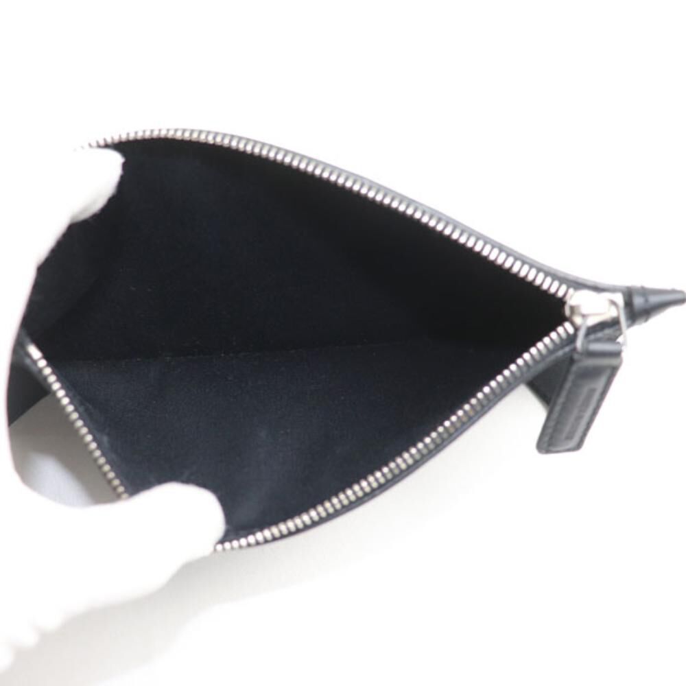 Yves Saint Laurent Shoulder Bag