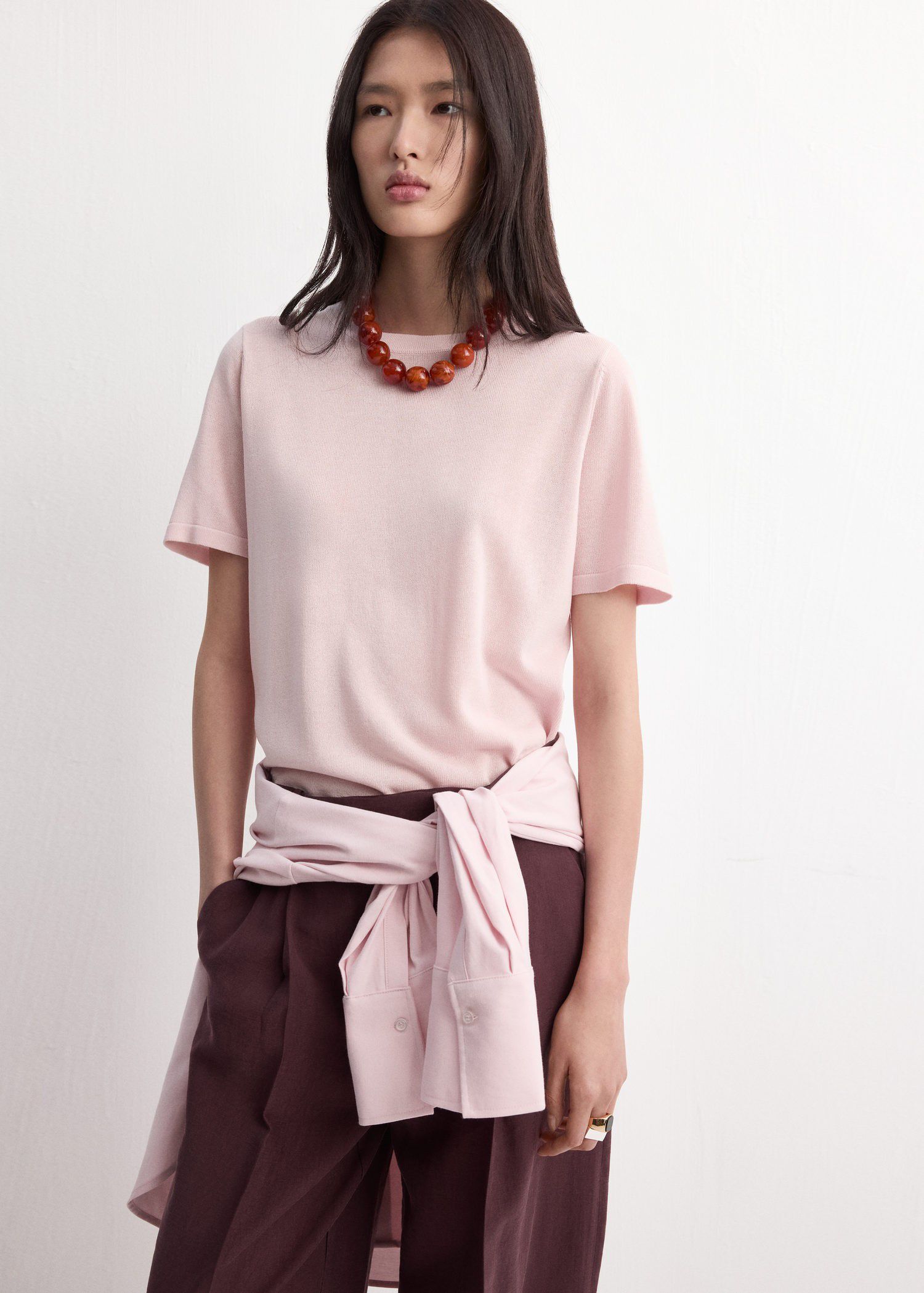 Short-sleeved knitted sweater