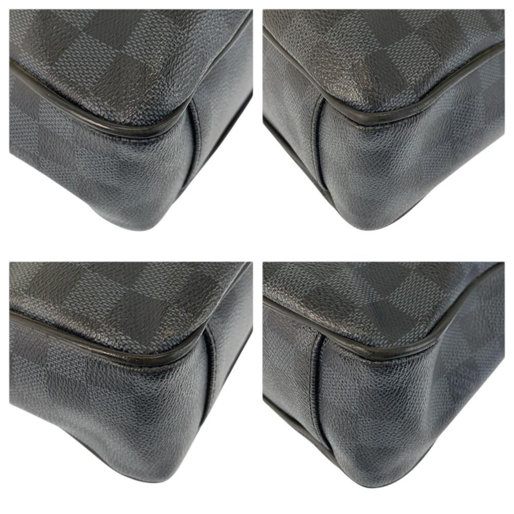 Louis Vuitton Porte Documents Voyage