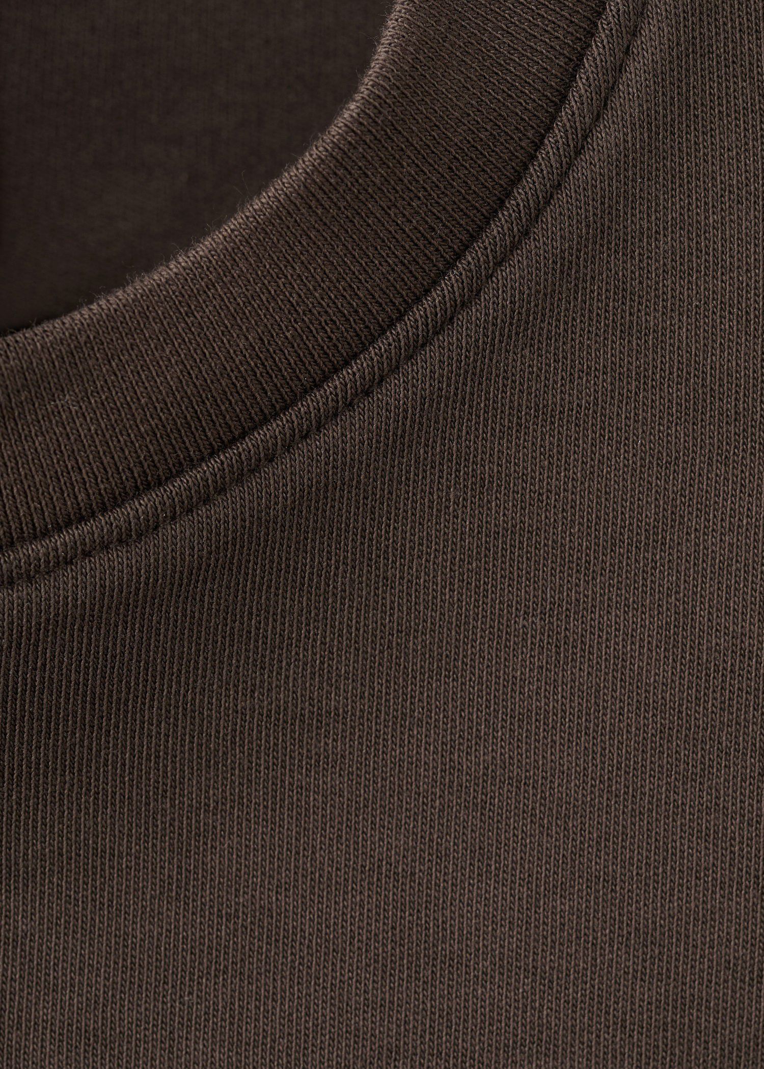 Short-sleeved cotton t-shirt