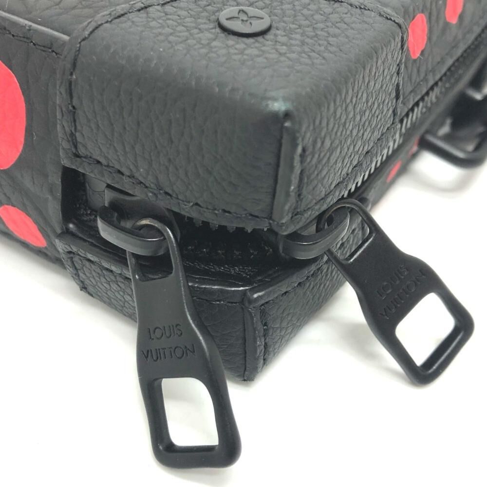 Louis Vuitton Shoulder Bags