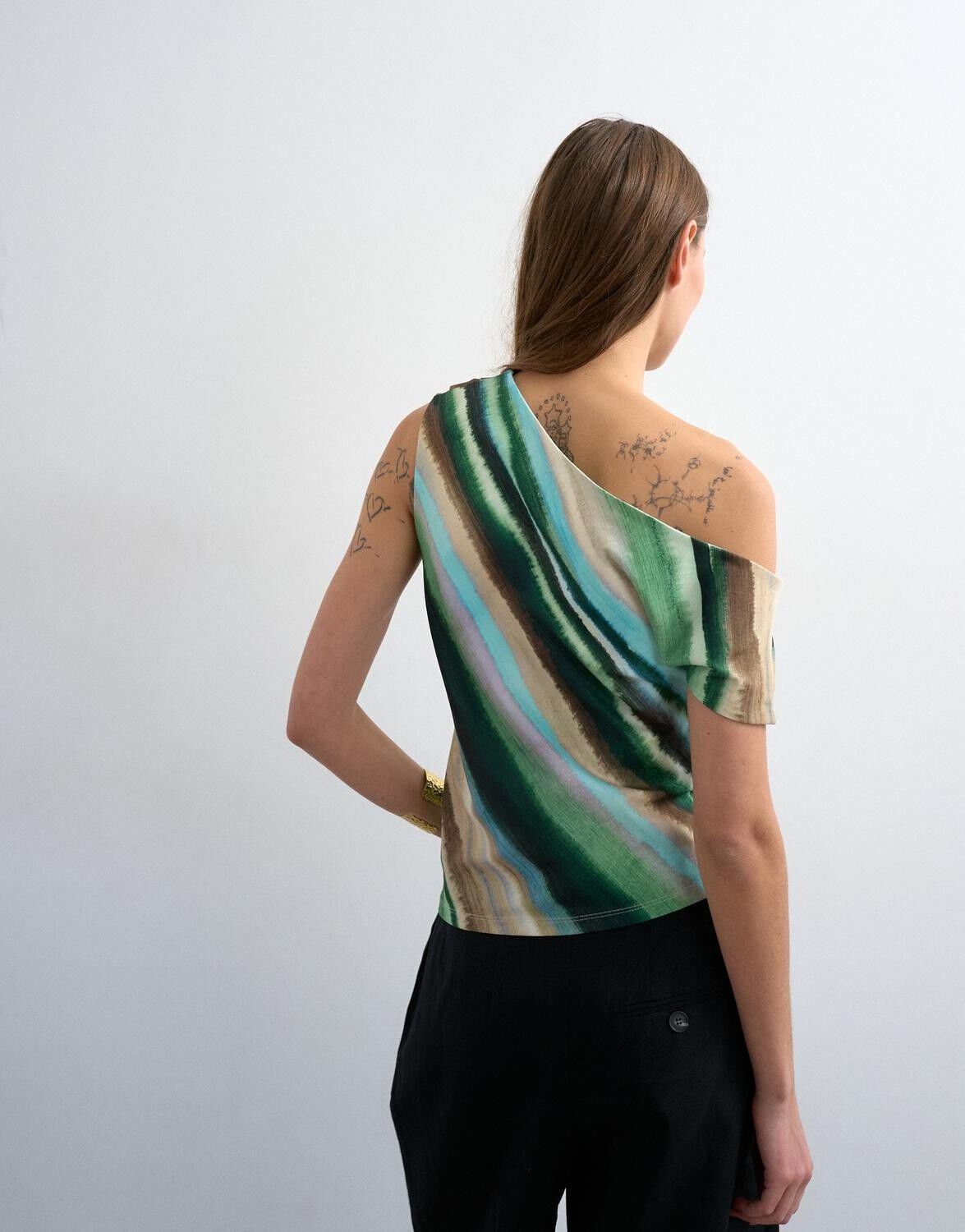 TSJULINA FORMAL OFF SHOULDER TOP JR