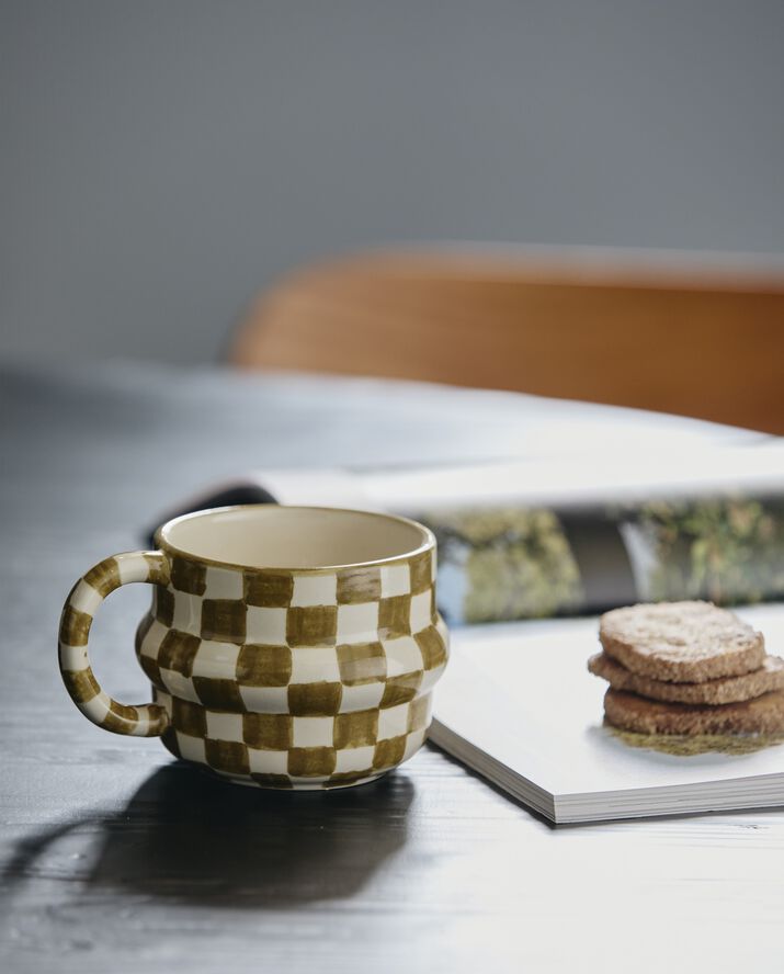 YSIA cup, check - green/ivory