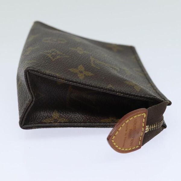 Louis Vuitton Poche Toilette