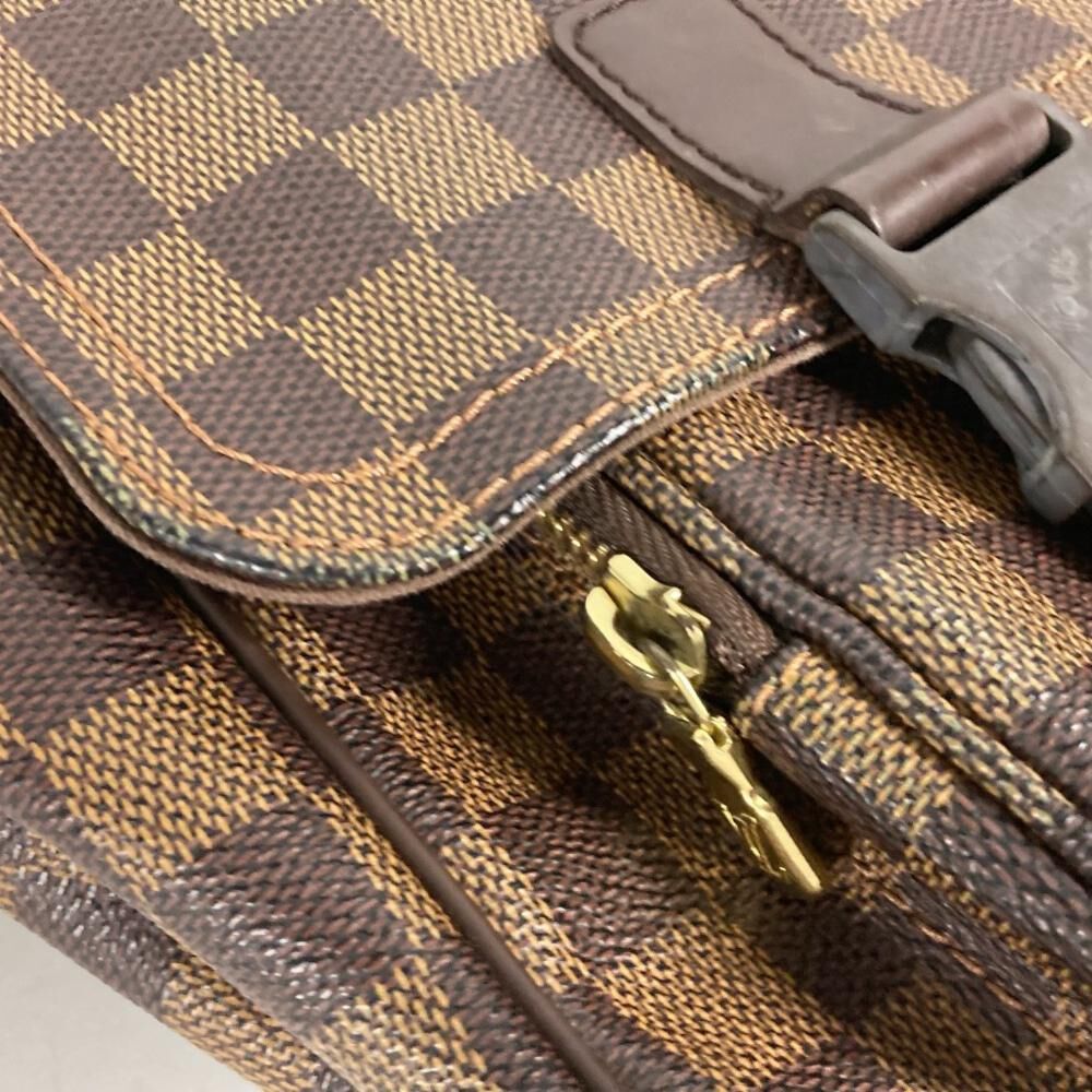 Louis Vuitton Messenger
