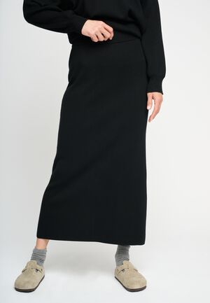 dazzling knit skirt