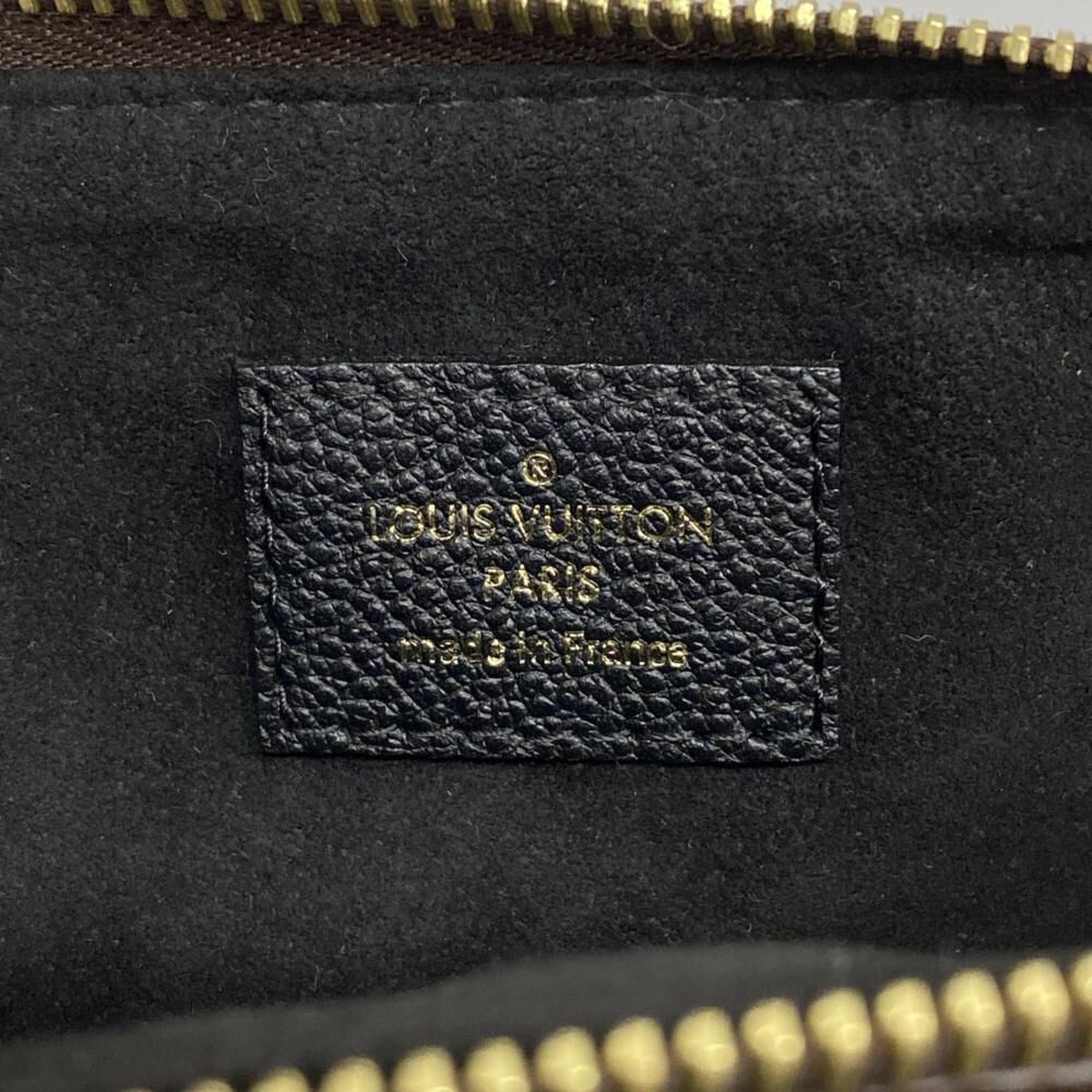 Louis Vuitton Shoulder Bags