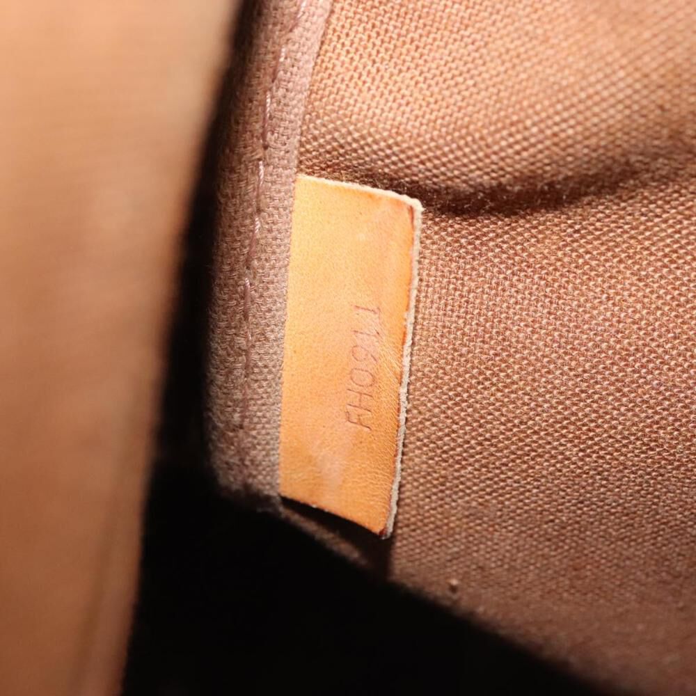 Louis Vuitton Saumur