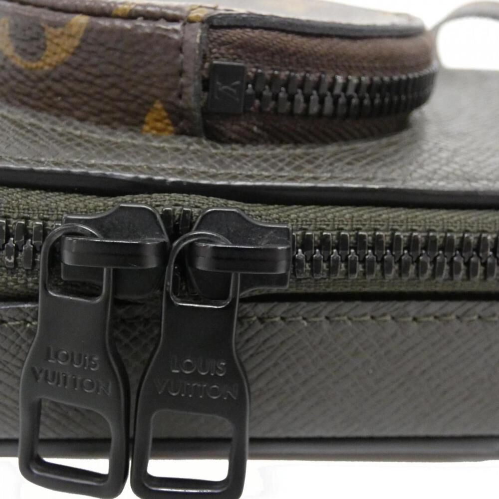 Louis Vuitton Shoulder Bags